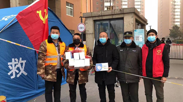 郑州飞鸟救援队向防疫一线捐赠急需物资 助力疫情防控！