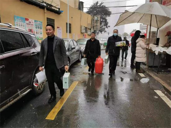 唐河退役军人促进会：心系困难退役军人 走访慰问浓情义暖