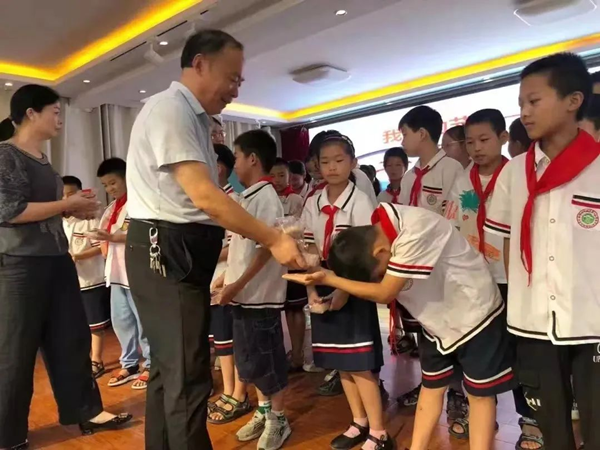 邓州市城区第一小学校：“家校共育”铸就教育教学新辉煌