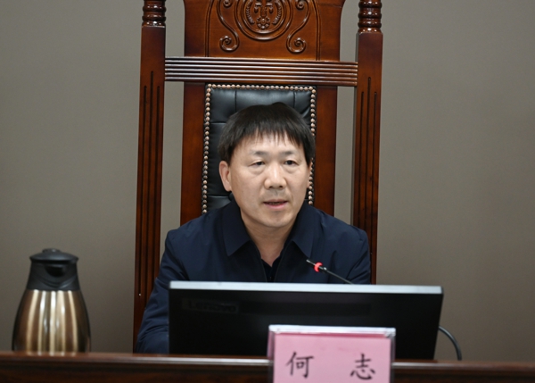南阳高新区法院组织召开信用卡纠纷案件座谈会
