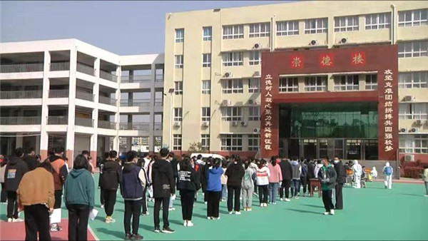 内乡县卫健系统全力高效做好全员核酸检测工作