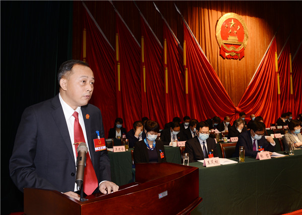 杨永安同志全票当选为镇平县人民法院院长