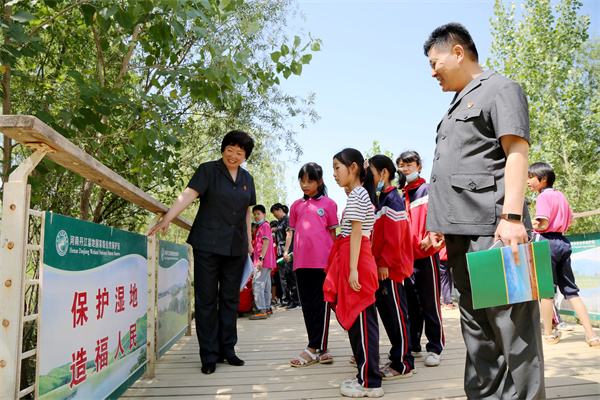 淅川县法院：迎六一 开启“环保法治之旅”