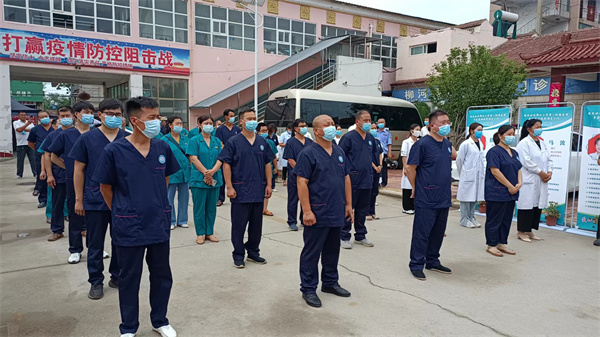 郑州大学第一附属医院博士专家服务团到柳河镇开展送医下乡义诊活动