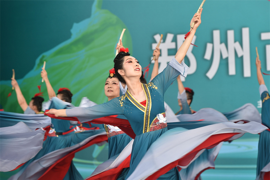 “中原舞蹁跹”郑州市艺术广场舞决赛举行