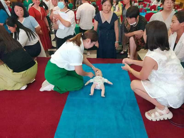 河南邓州：婴幼儿照护服务技能培训班开讲