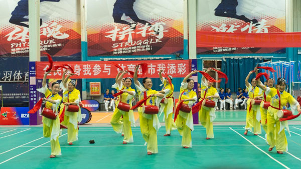 2022年郑州高新区“千村百镇”系列体育活动广场舞比赛开赛