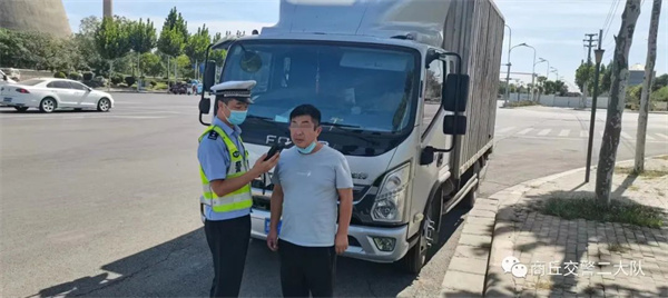 【五大曝光】罚款+拘留，男子酒后驾驶营运车辆被交警查获