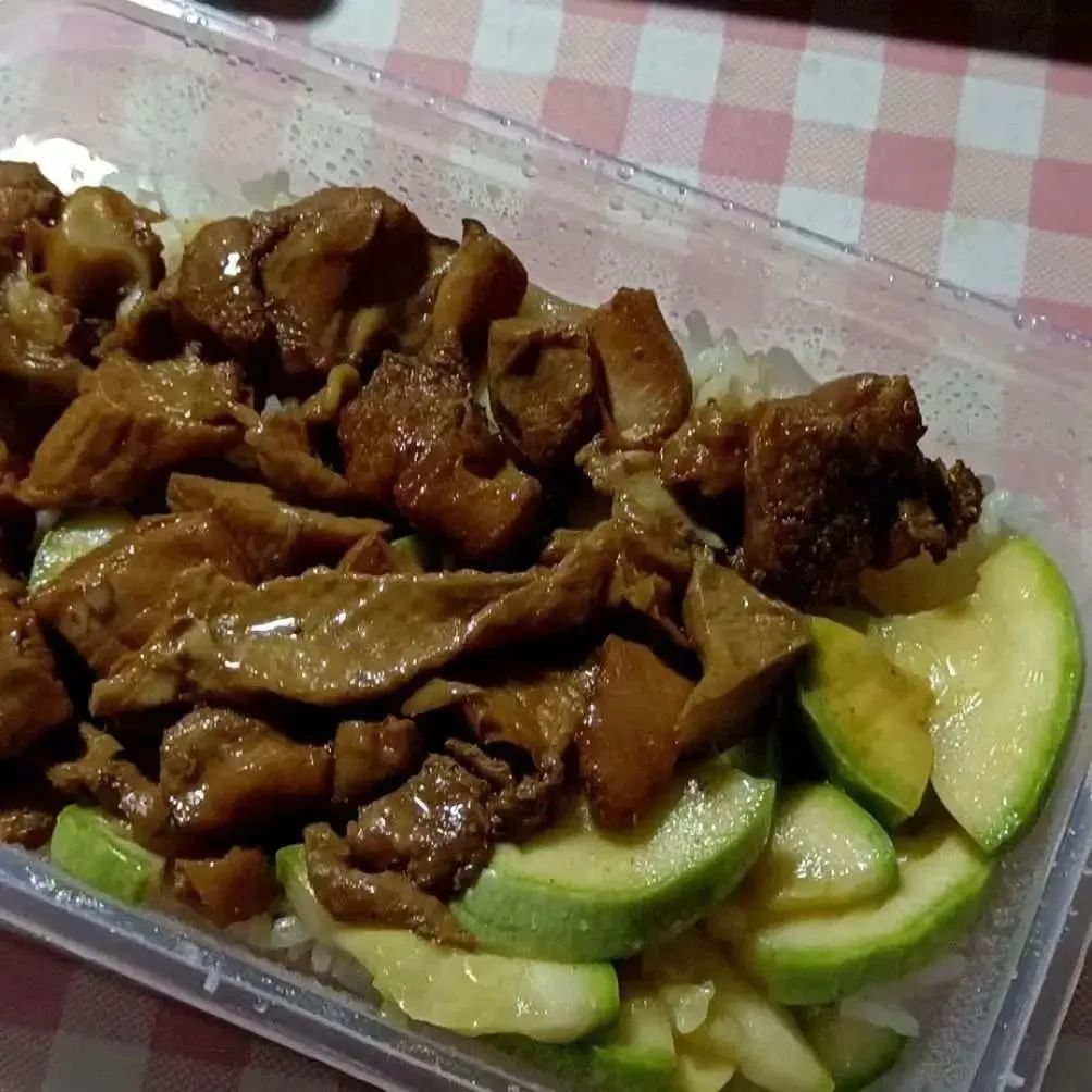 @爸爸妈妈:你们放宽心——我们在学校挺好的……