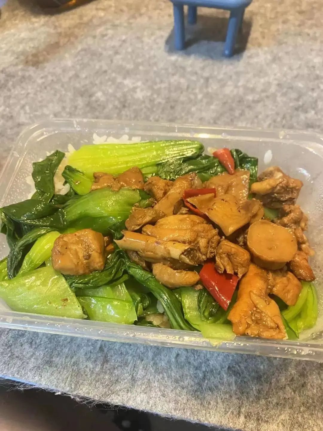 @爸爸妈妈:你们放宽心——我们在学校挺好的……