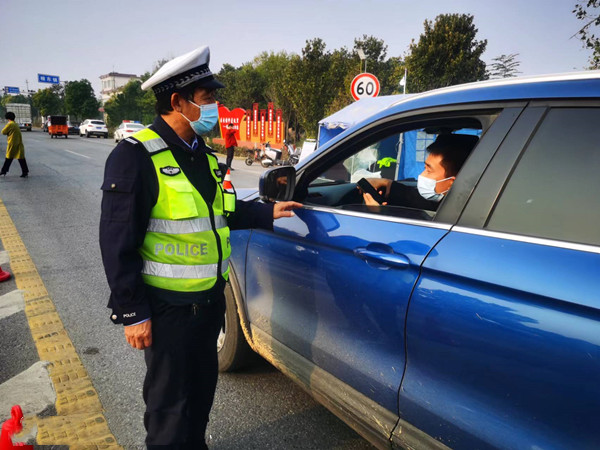 邓州交警大队：严管“两客一危”车辆 筑牢交通安全防线