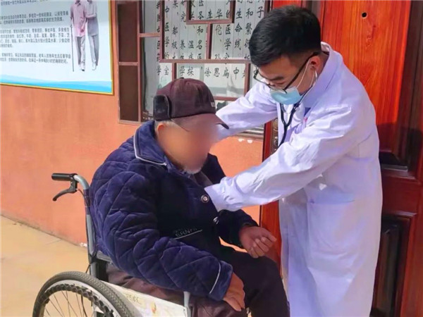 新野县人民医院开展第五个医师节“最美一线医师”评选