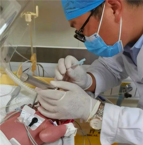 新野县人民医院开展第五个医师节“最美一线医师”评选