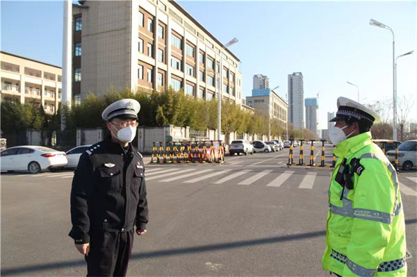 商丘交警圆满完成2023年硕士研究生招生考试期间交通安保任务