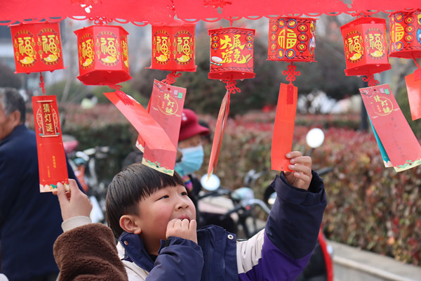 社旗县法院：法治灯谜巧普法 喜闹元宵趣味多