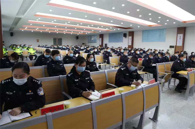 商丘市公安局交警支队召开“严作风强责任勇担当”纪律作风专项整治工作动员部署会