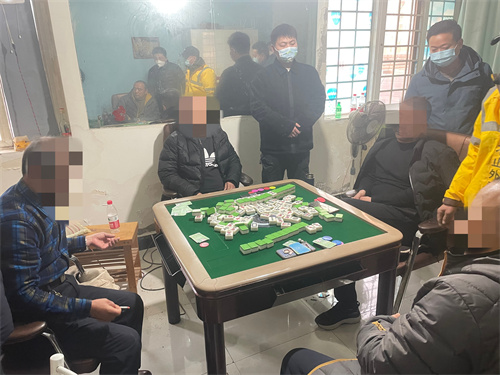 郑州一男子家中开赌场盈利万元被刑拘