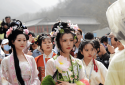 Yuntai Mountain Hanfu Huazhao Festival kicks off in China’s Henan