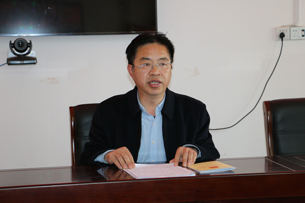 邓州市商务局组织召开服务型行政执法培训会