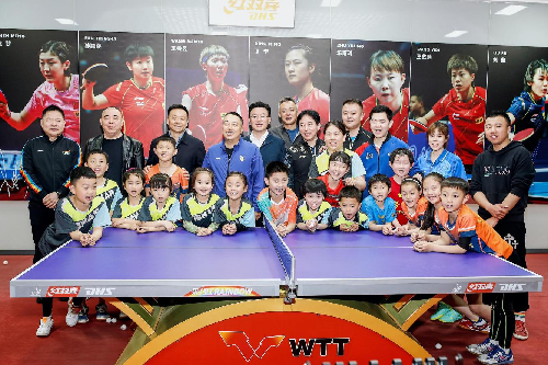 中国乒乓球协会主席刘国梁 莅临河南省乒乓球协会视察指导工作