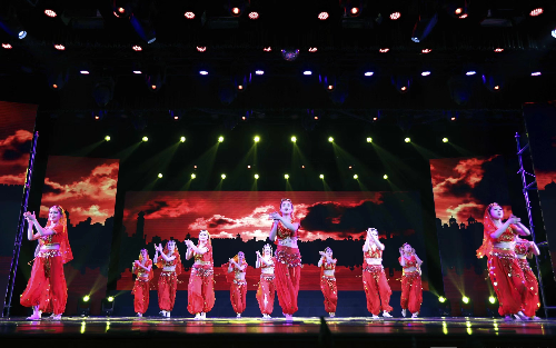 郑州西亚斯学院举行第二十四届国际文化节国际日庆典暨文艺演出
