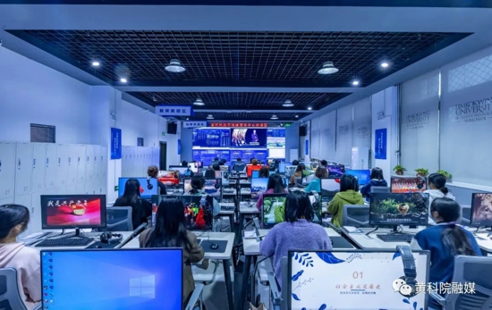 喜报！黄河科技学院融媒体中心荣获“2022年度广播影视业经营创新示范单位”称号
