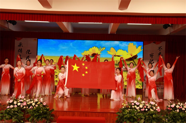 五峰山书院成功举办首届“传承红色基因 弘扬传统文化”展示会