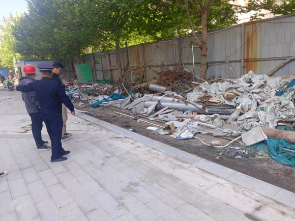 郑州市金水区丰庆路执法中队开展建筑垃圾专项治理行动