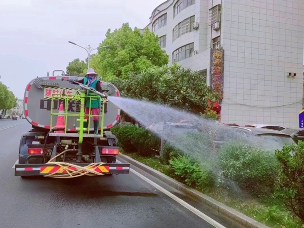 商城县城市管理局：笃行实干提质效 扮靓城市迎五一