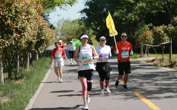 2023安阳·汤阴“周易杯”湿地公园马拉松赛激情开跑