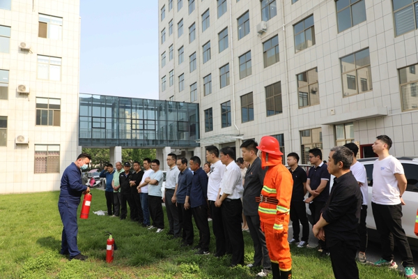 新野县法院组织开展消防演练活动