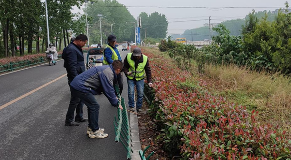 汝南县数字化城市管理监督指挥中心：巡查河堤护栏 消除安全隐患
