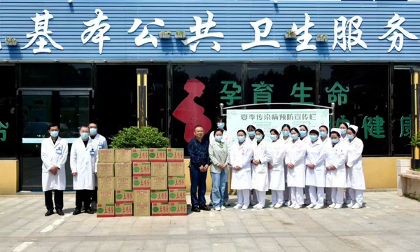 正阳县永兴镇领导看望慰问护理一线工作者