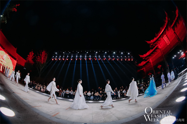 让东方美丽走向世界，让世界时尚回归东方——首届东方国际时尚周在启封故园盛大开幕！