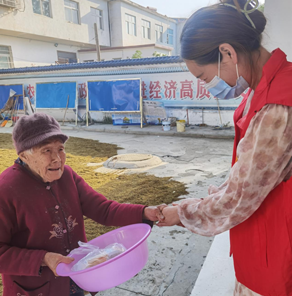 ​确山县双河镇：康养村免费体检 护航健康助振兴