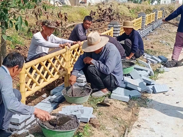 平舆县辛店乡:房前屋后建小园 扮靓人居环境新画卷