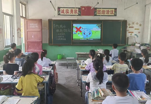 ​西平县师灵镇油房张小学开展“节约用水 从我做起”主题班会活动