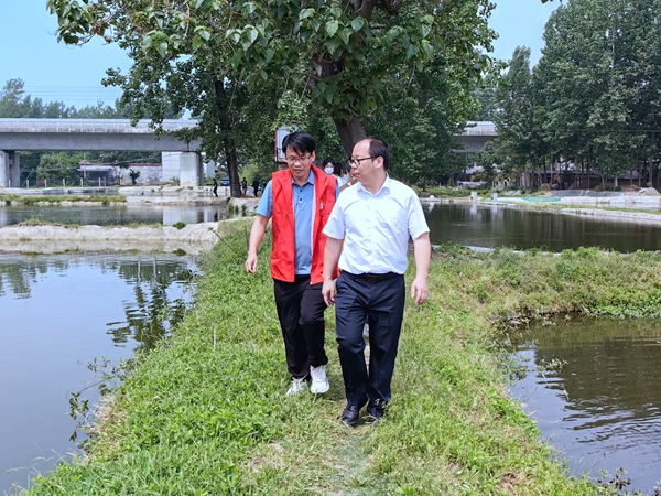 ​国家大宗淡水鱼产业技术体系病毒病防控岗位专家赴西平县开展夏季鱼病防控技术指导