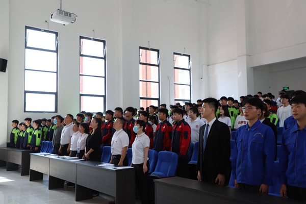 ​河南交通技师学院召开2022年学生系列大赛表彰大会