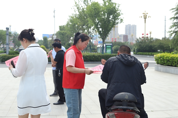 ​西平县文广旅局开展“美好中国 幸福旅程”中国旅游日文明旅游宣传活动