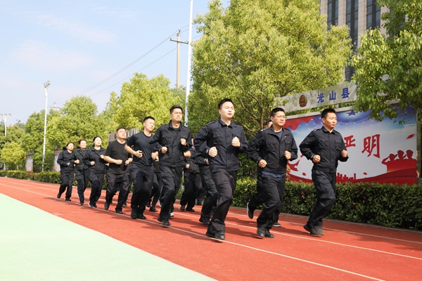 ​全警参与 多措并举 光山县公安局开展春训大练兵暨综合素能达标成效显著