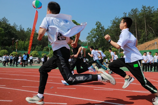 商城县新时代学校举行第三届体育节
