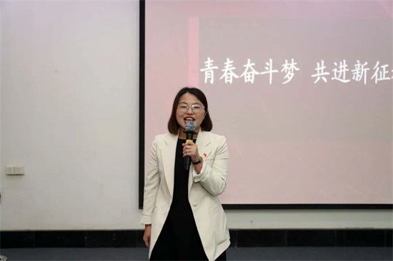 黄河科技学院工会举办“黄科院师说——建功新时代”主题教育演讲比赛