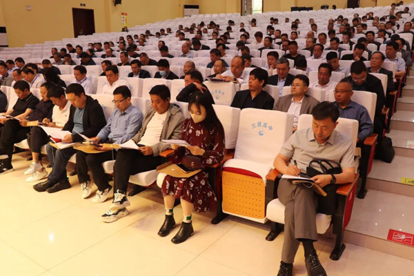 邓州市举行第二届责任督学聘任仪式