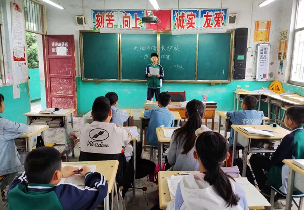 ​西平县专探张坡小学举行“无烟为成长护航”演讲比赛活动