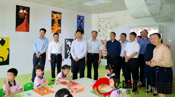 新蔡县开展庆“六一”国际儿童节慰问活动