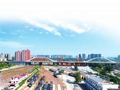 郑州新彩虹桥双“虹”初现 整体工程将在10月份通车