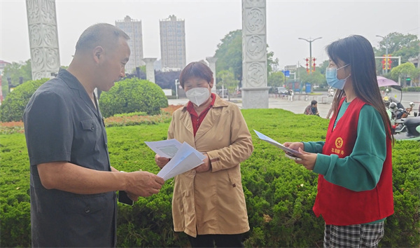 邓州市法院开展“全国城市生活垃圾分类宣传周”活动
