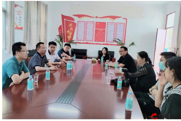 河南水利与环境职业学院到平舆县东和店镇开展结对帮扶工作