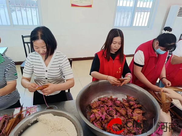 ​驻马店市驿城区水屯镇：浓浓端午情 颗颗敬老心